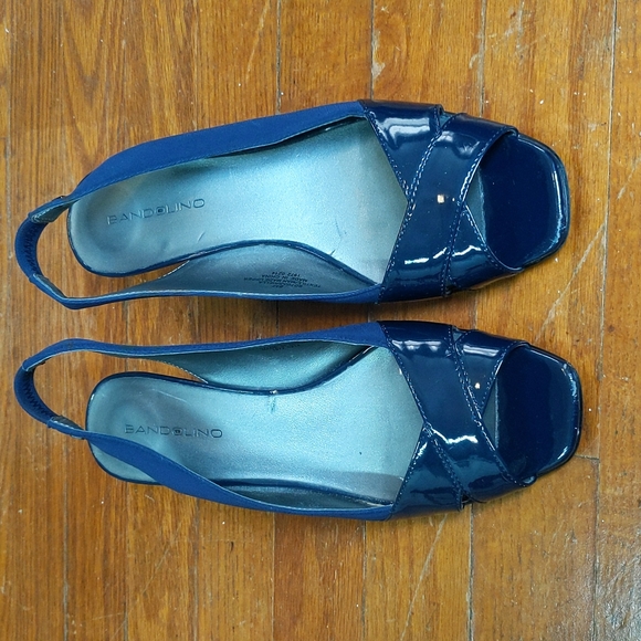 Bandolino Navy peep toe wedges with slingback - Picture 3 of 9